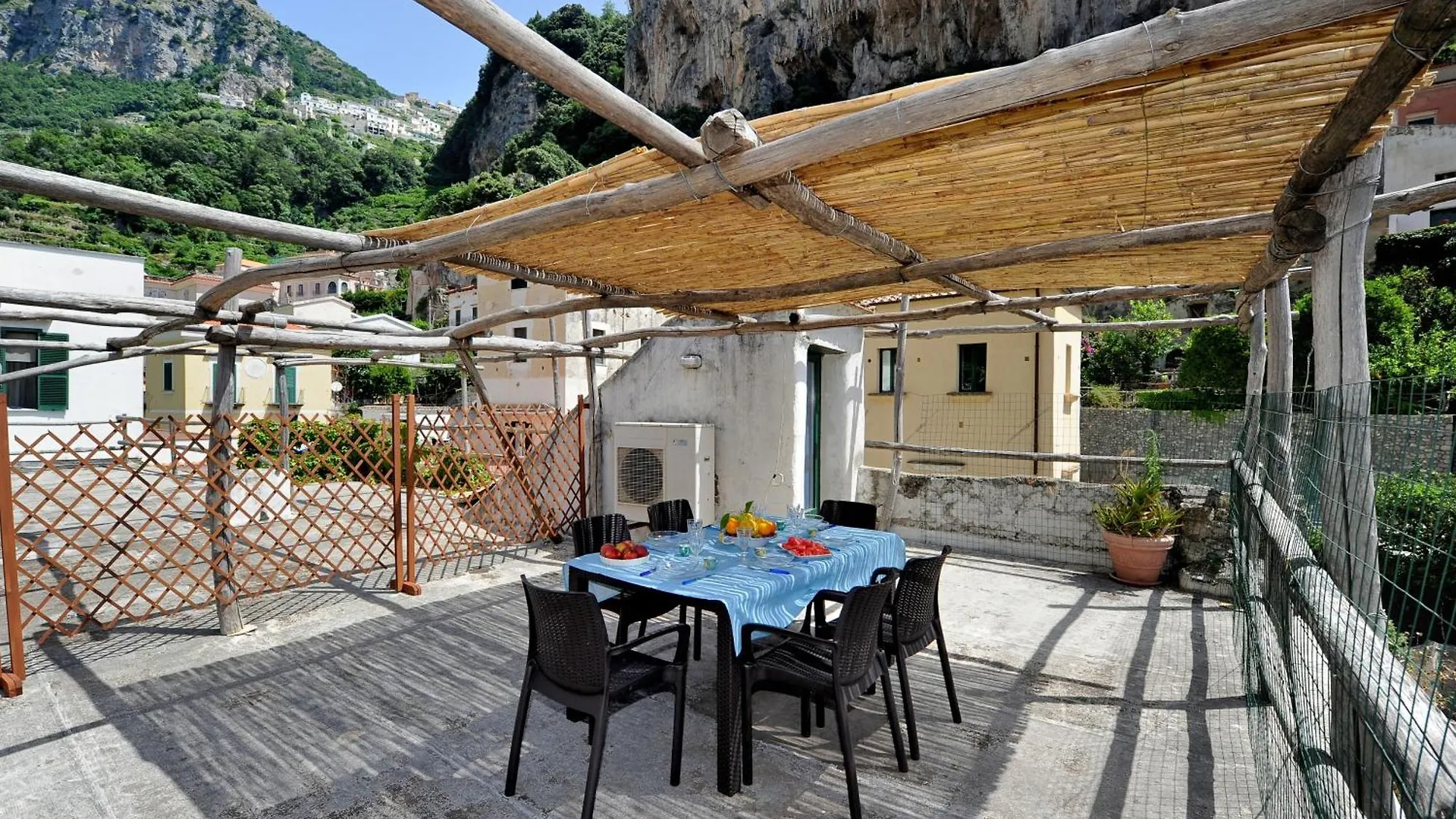 Pergamena Villa Amalfi 0*,